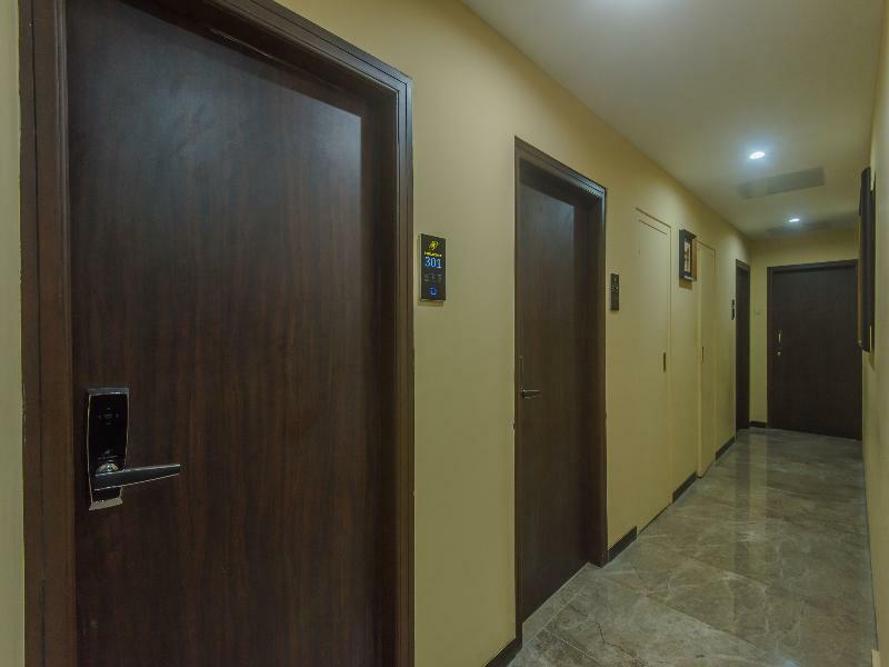 Hotel Oyo Flagship 15439 Colaba Bombaj Zewnętrze zdjęcie